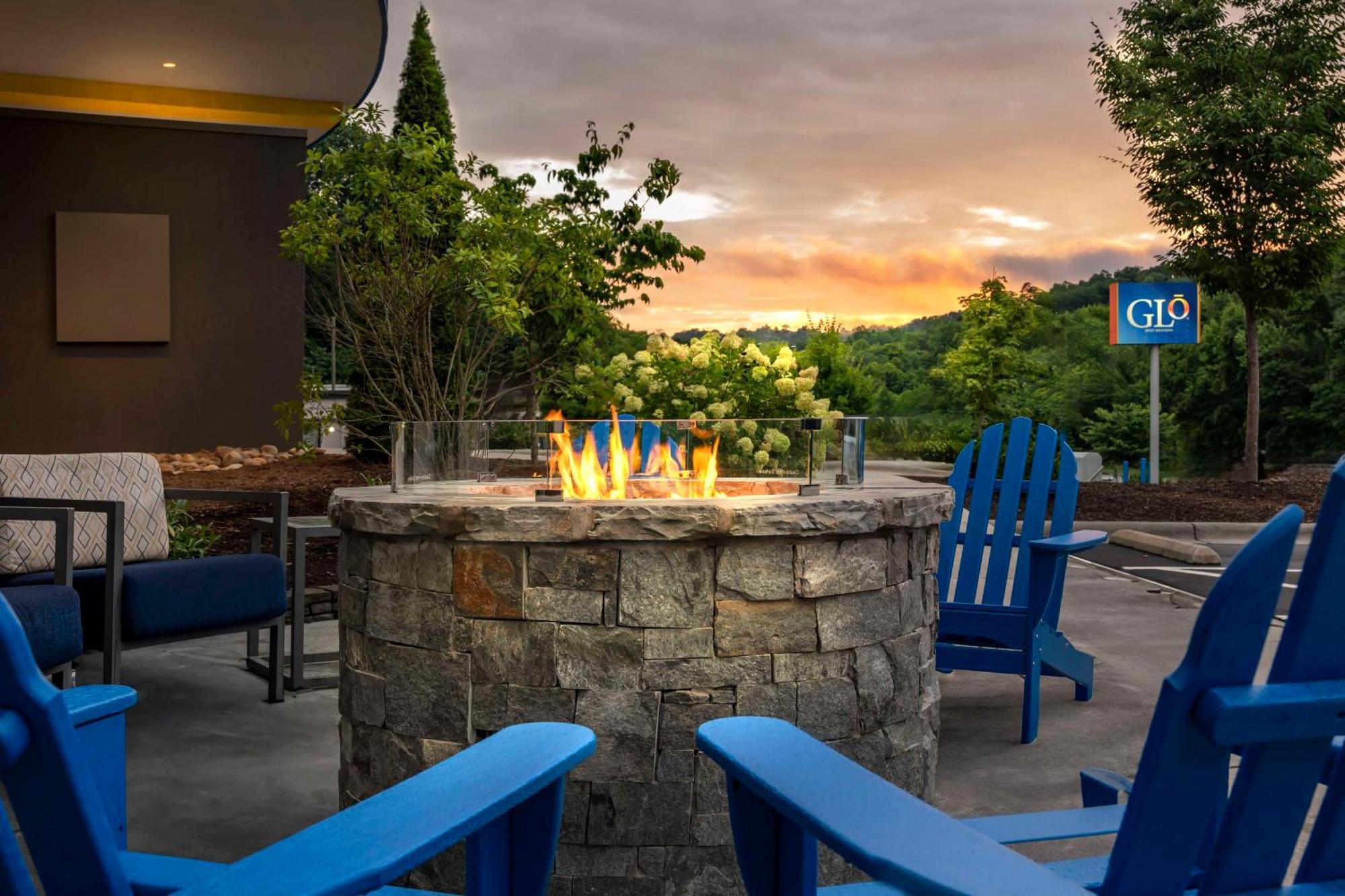 GLō Best Western Asheville Tunnel Road Eksteriør bilde